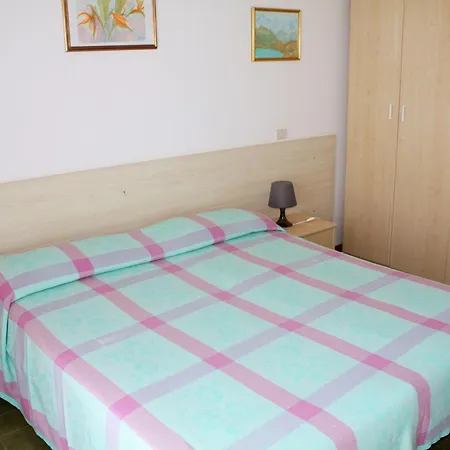 Equipped Flat With Garden And Pool Lignano Sabbiadoro