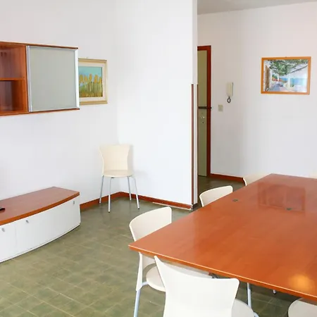 Equipped Flat With Garden And Pool *