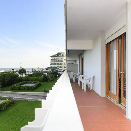 Equipped Flat With Garden And Pool *
